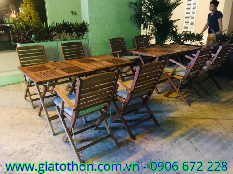 mẫu bàn ghế gỗ cafe đẹp